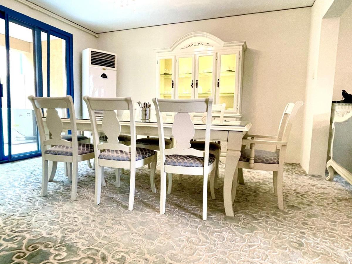 Villa View - 4 Bedrooms & 4 Bathrooms Abha