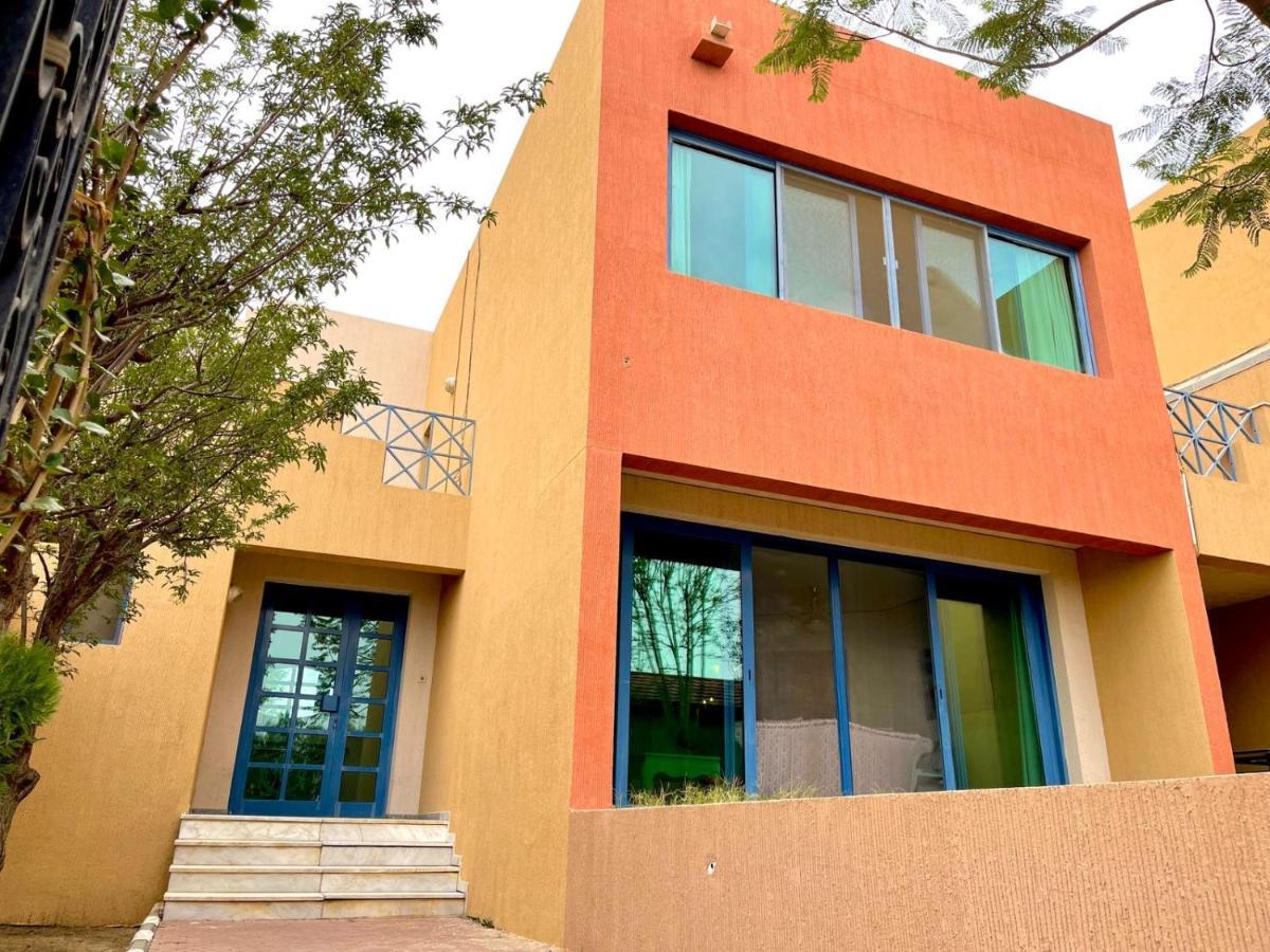 View - 4 Bedrooms & 4 Bathrooms * Abha